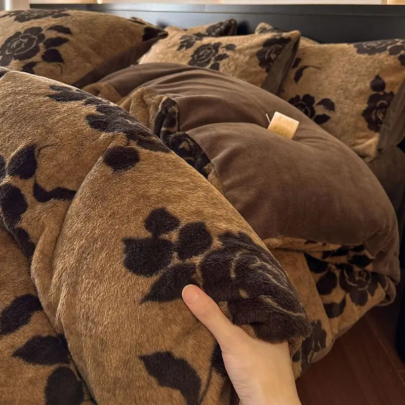 4-Piece Thick Thermal Fleece Bedding Set – Class A Rabbit Plush & Coral Fleece, Leopard Print Quilt Cover, Bed Sheet & Pillowcases