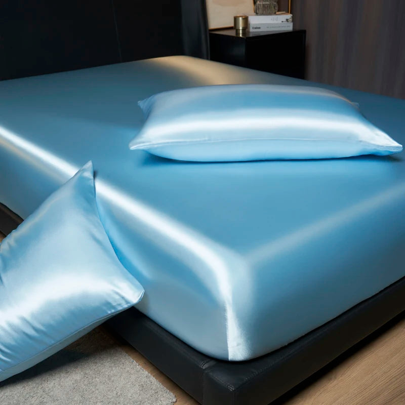 Luxury Satin Fitted Sheet Set - 35cm Height, King/Queen Size, Includes 2 Pillowcases, Timeless Elegance for Discerning Sleep
