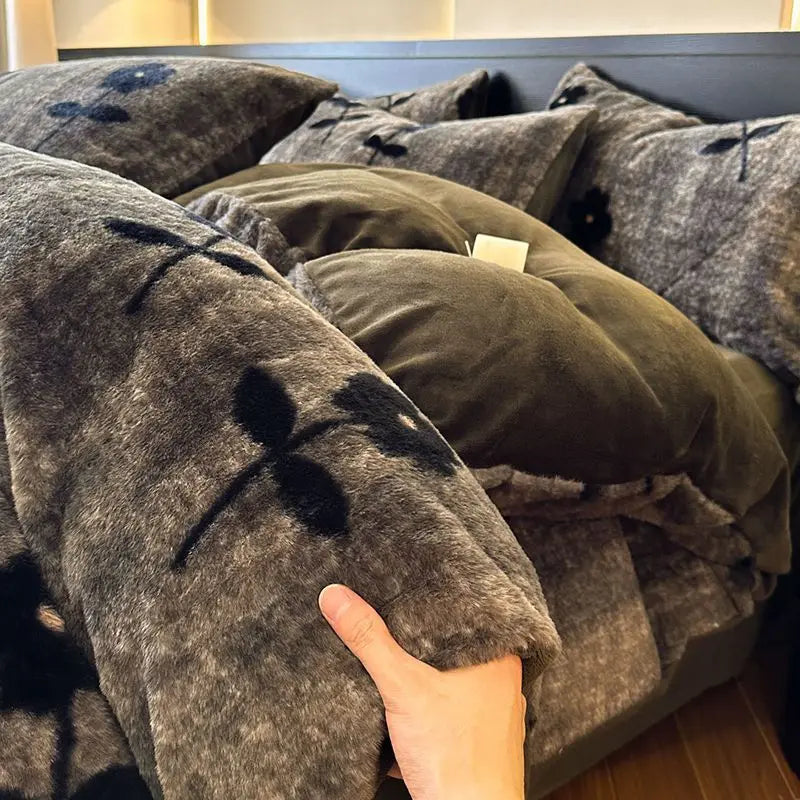 4-Piece Thick Thermal Fleece Bedding Set – Class A Rabbit Plush & Coral Fleece, Leopard Print Quilt Cover, Bed Sheet & Pillowcases